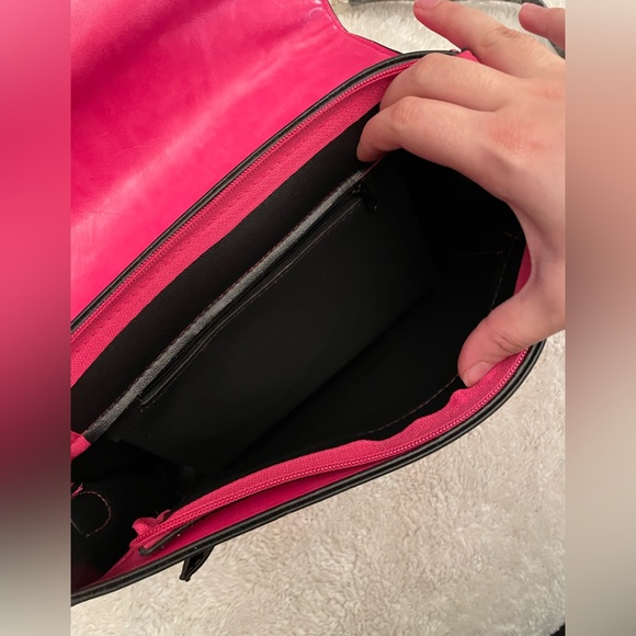 Pink Purse - Picture 6 of 16